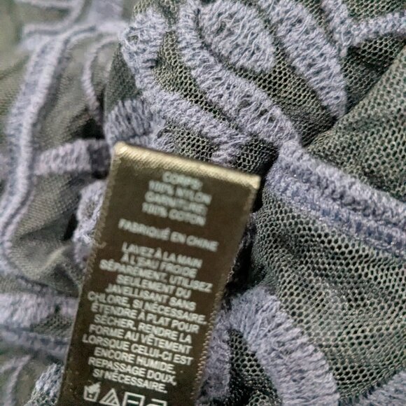 Express Women's Blue Mesh Embroidered Blouse, Size Small - Picture 10 of 12